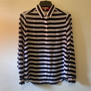 *SOLD*Banana Republic Black and White Striped Button Down Shirt Size M
